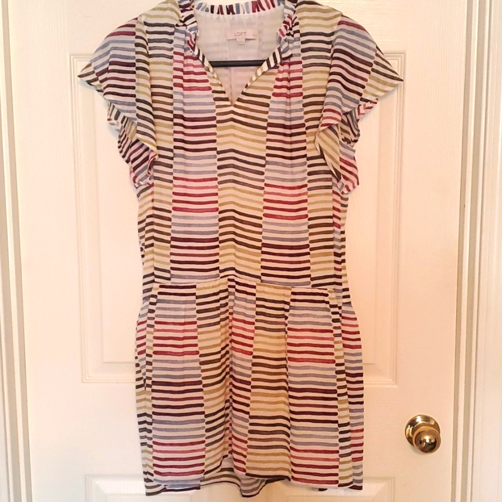 Loft Petites super cute baby doll type dress‎